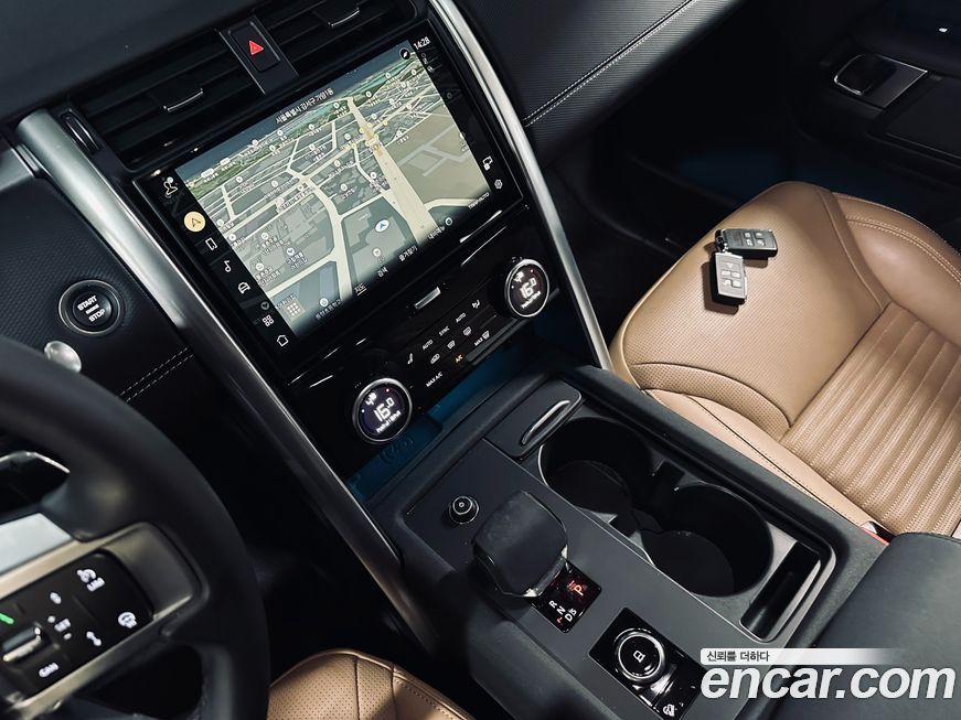 Land Rover Discovery 2024