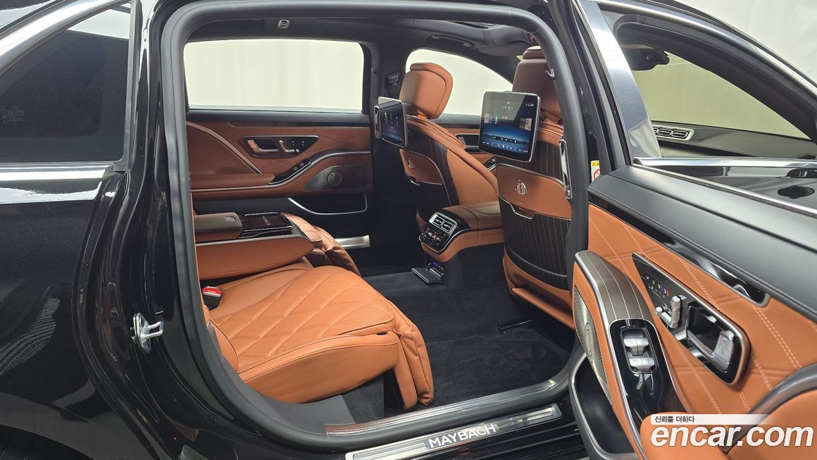 Mercedes-Benz S-Class 2023