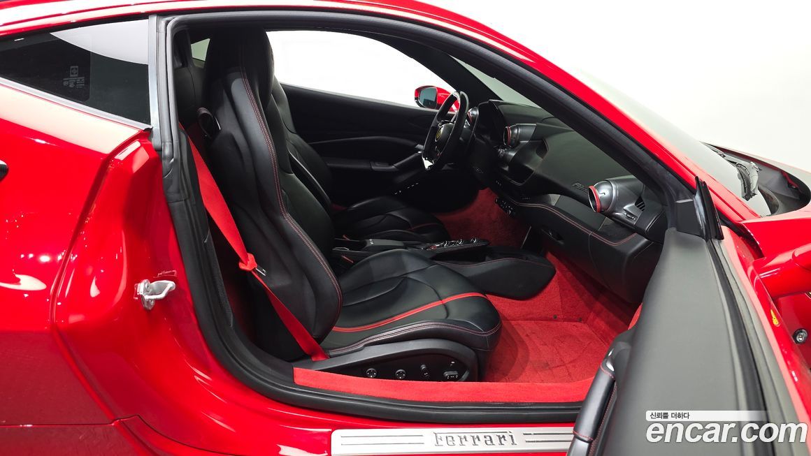 Ferrari F8 2021