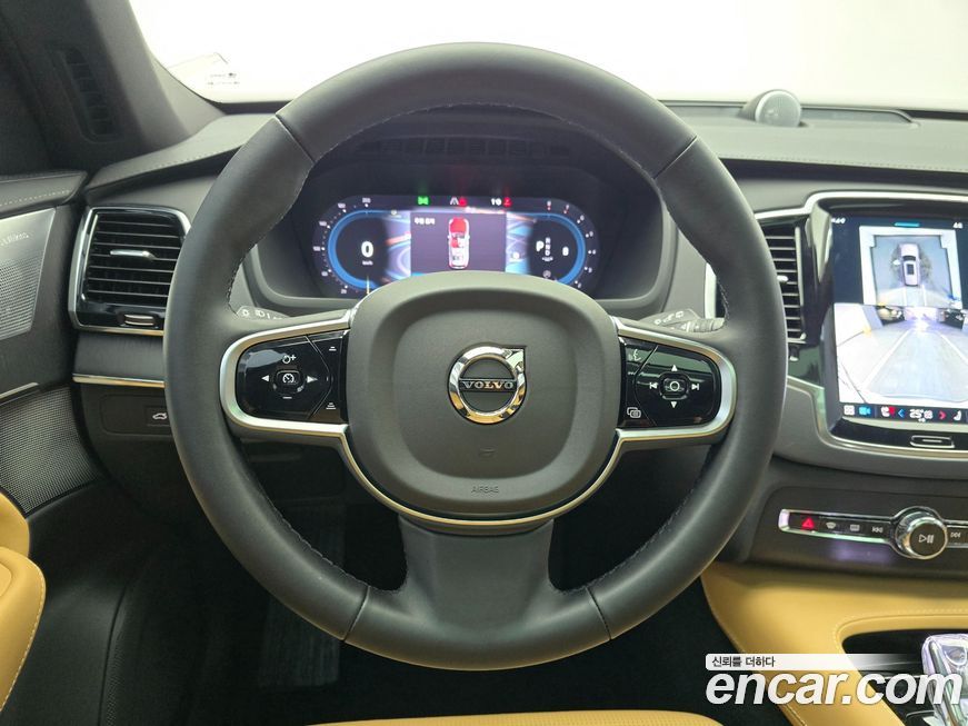 Volvo XC90 2025