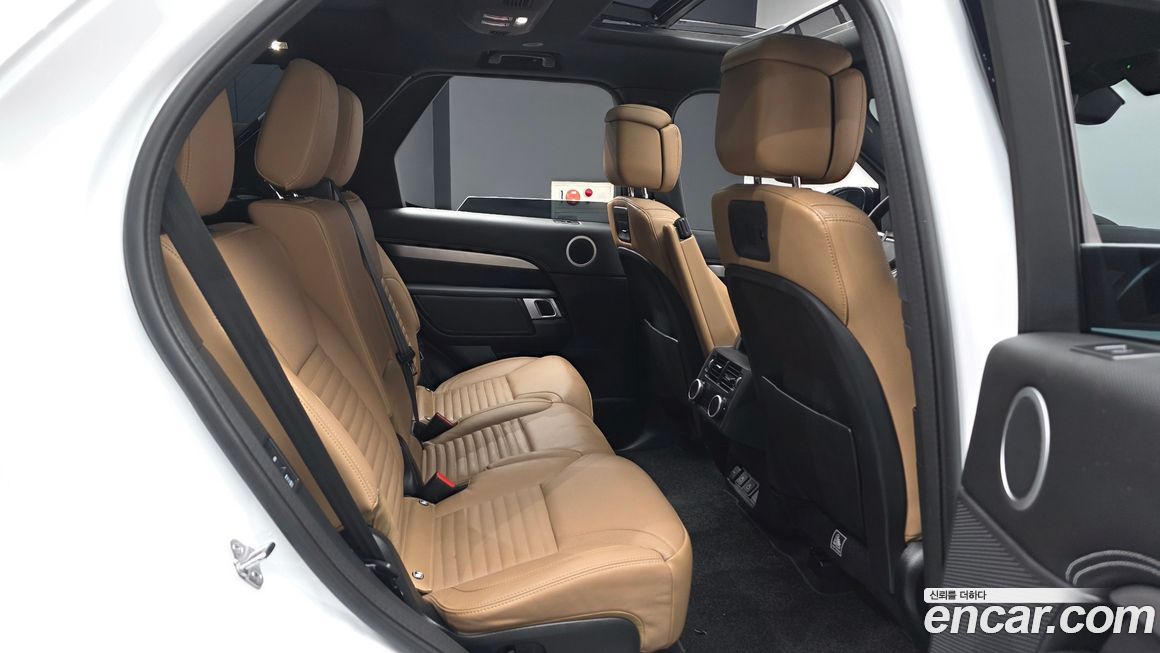 Land Rover Discovery 2024