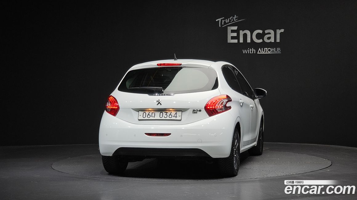 Peugeot 208 2016