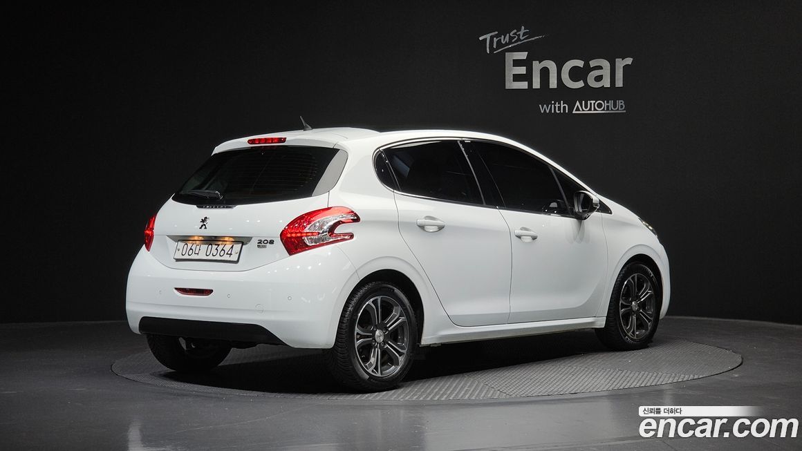 Peugeot 208 2016