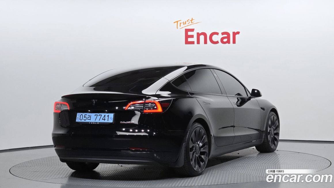 Tesla Model 3 2021