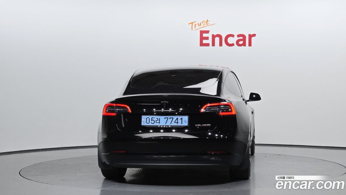 Tesla Model 3 2021
