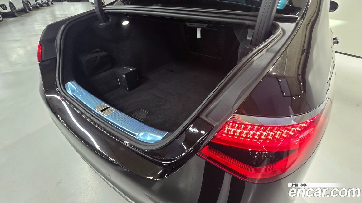Mercedes-Benz S-Class 2022