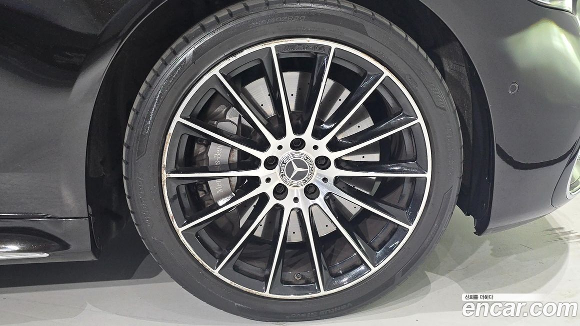 Mercedes-Benz S-Class 2022