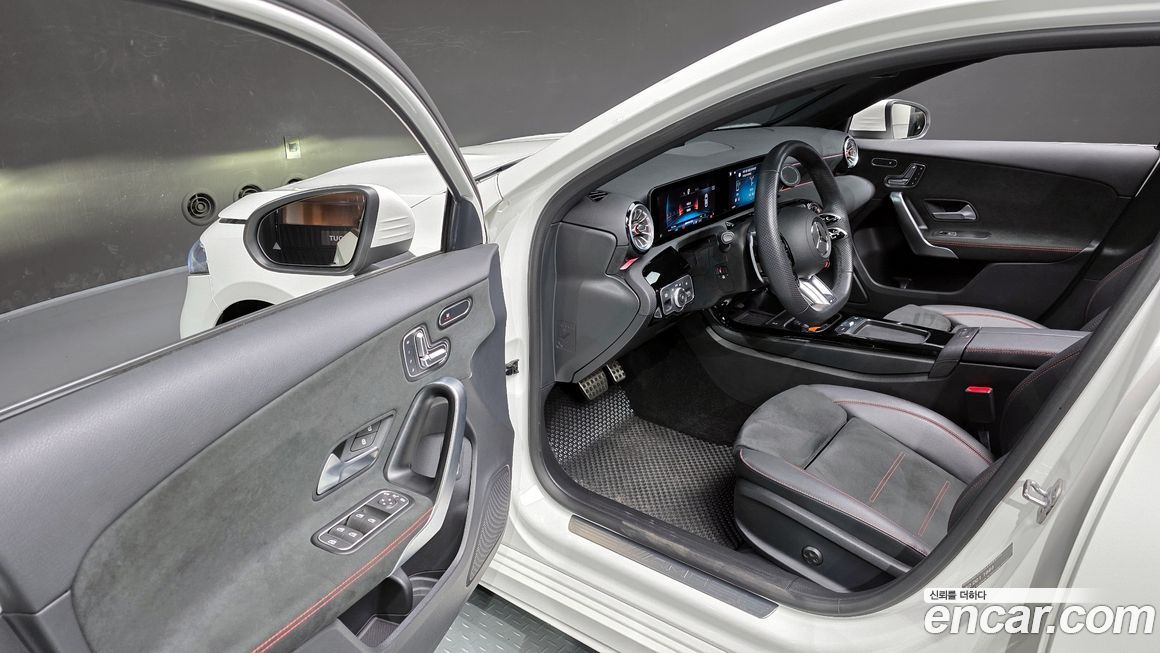 Mercedes-Benz A-Class 2024