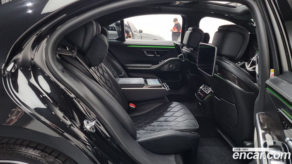 Mercedes-Benz S-Class 2022