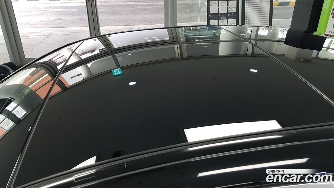 Mercedes-Benz S-Class 2025