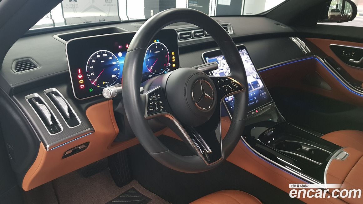 Mercedes-Benz S-Class 2025