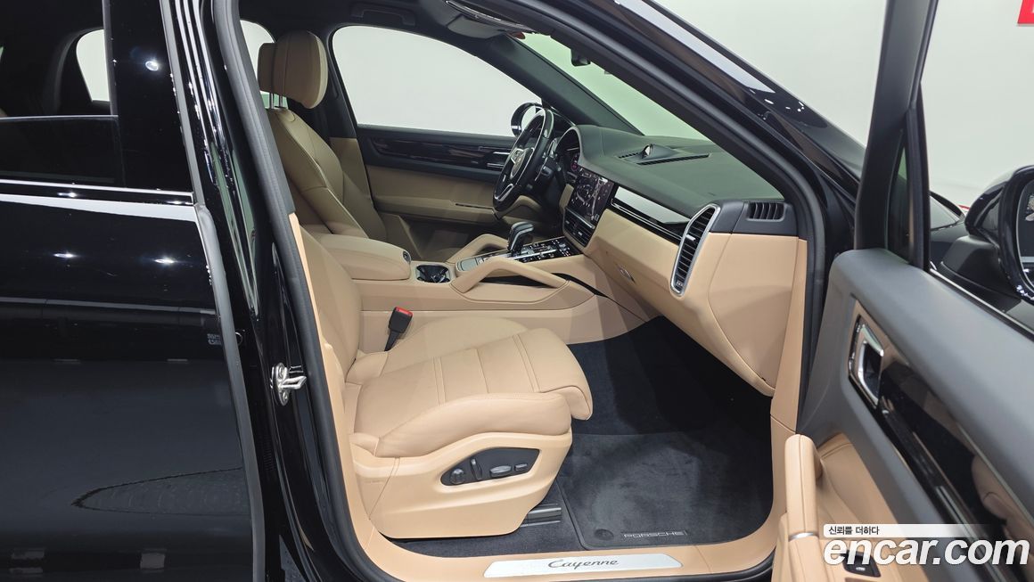 Porsche Cayenne 2022