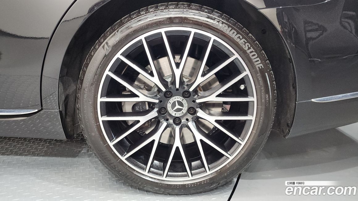 Mercedes-Benz S-Class 2022