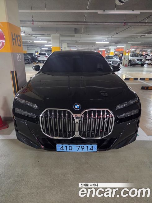 BMW i7 2024