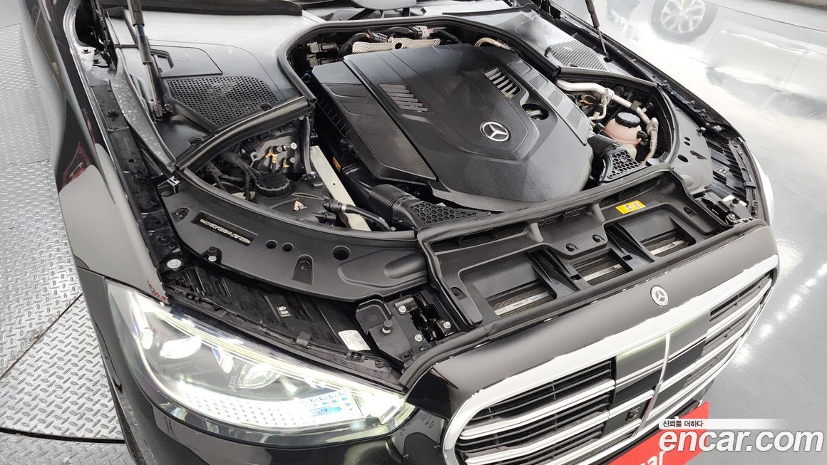 Mercedes-Benz S-Class 2022