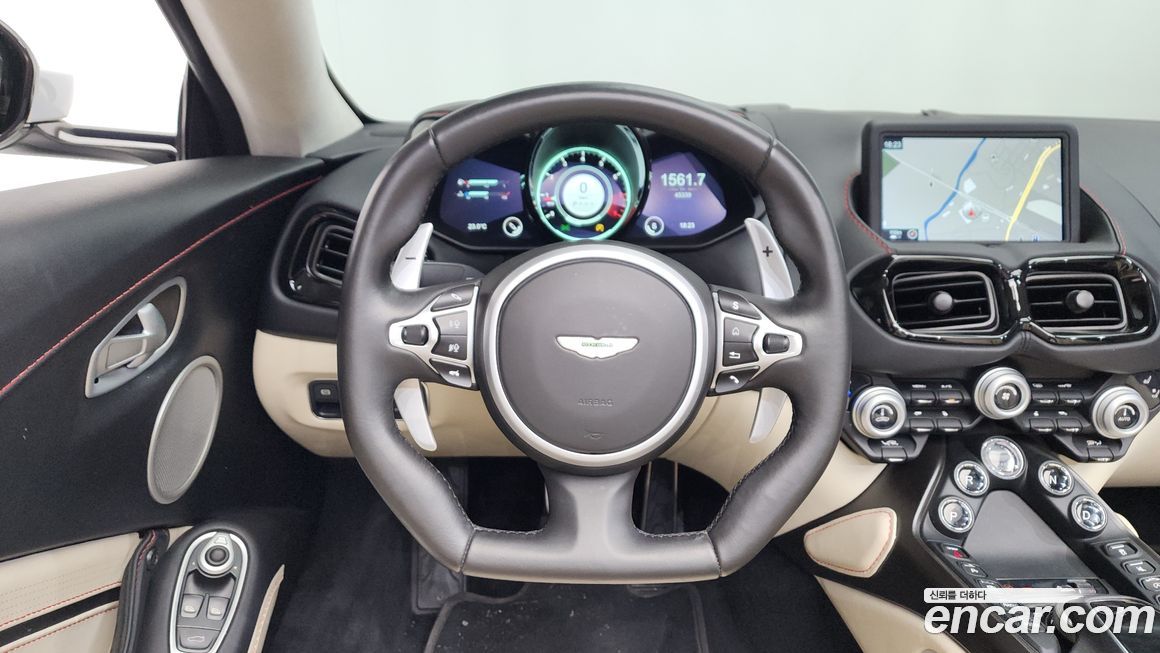 Astonmartin Vantage 2022