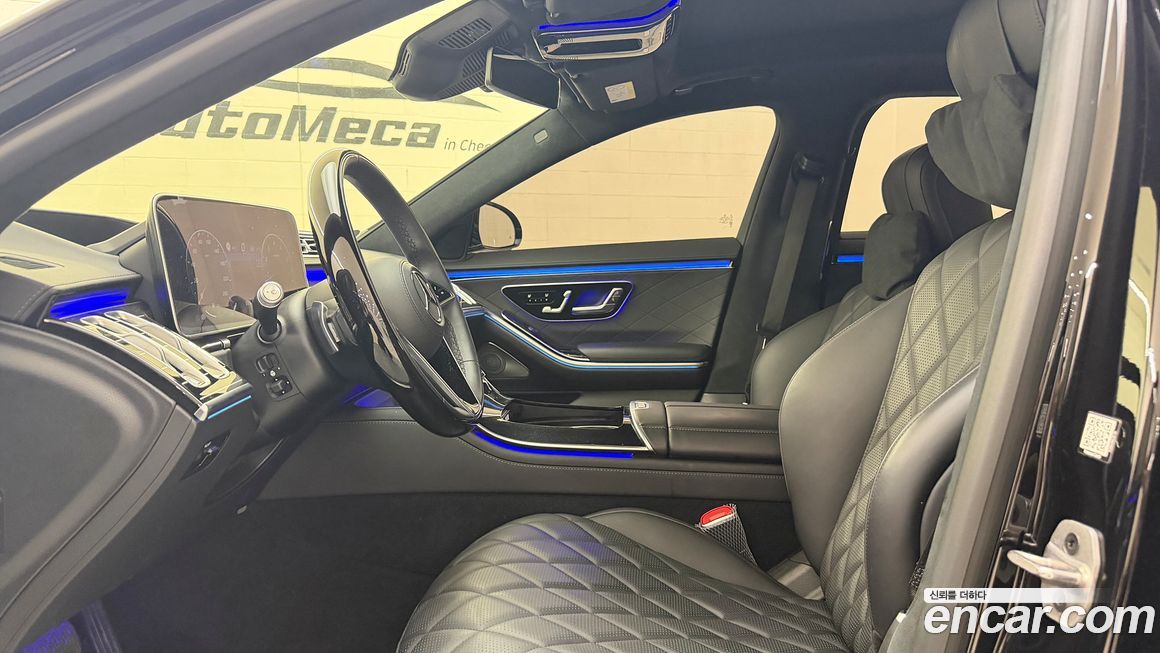 Mercedes-Benz S-Class 2025