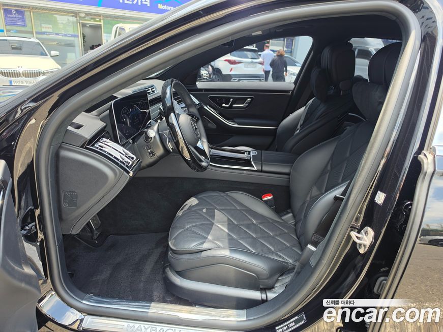 Mercedes-Benz S-Class 2025
