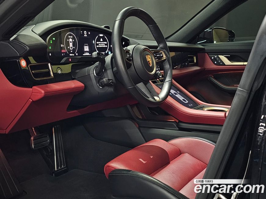 Porsche Taycan 2025