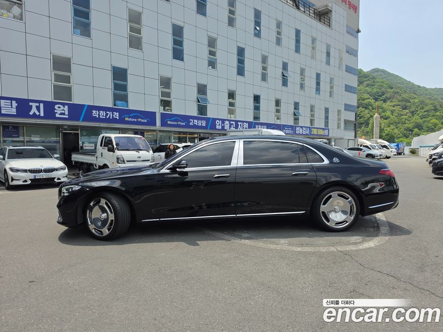 Mercedes-Benz S-Class 2025