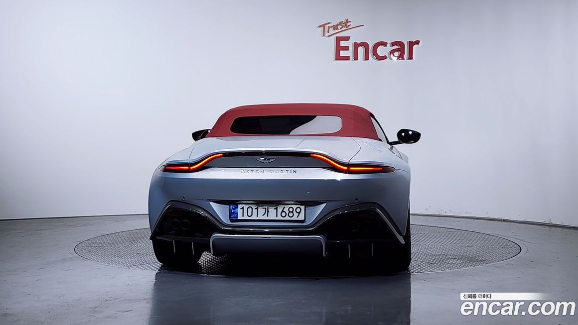Astonmartin Vantage 2022