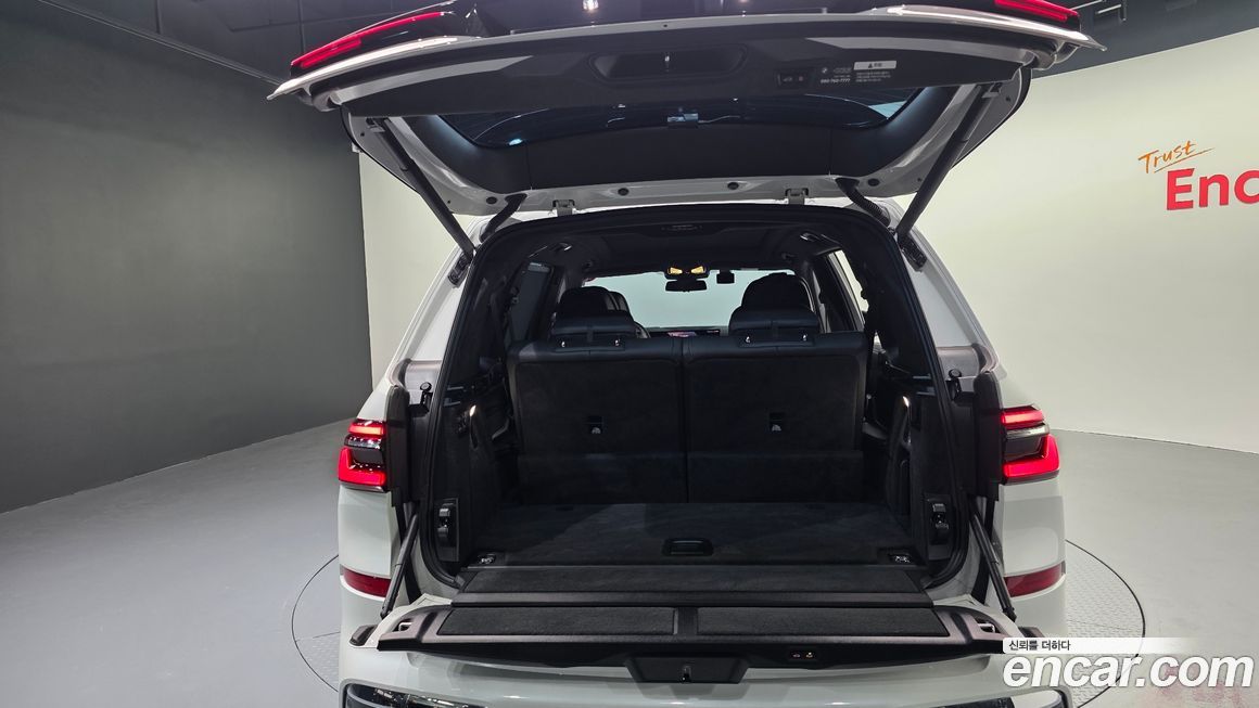 BMW X7 2024