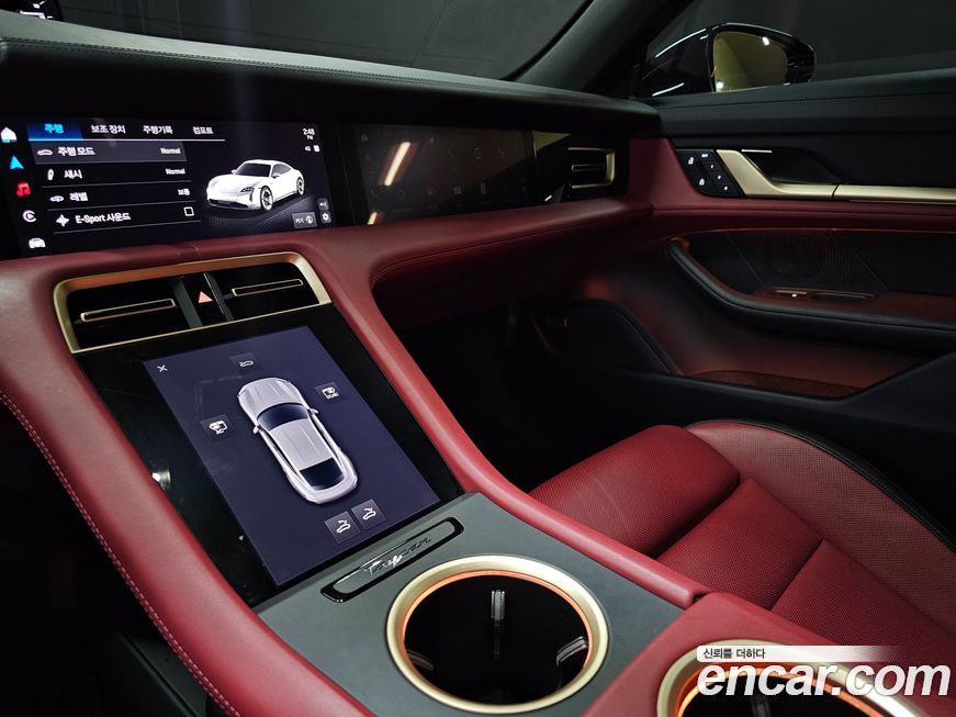 Porsche Taycan 2025