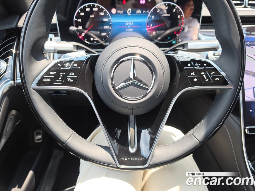 Mercedes-Benz S-Class 2025
