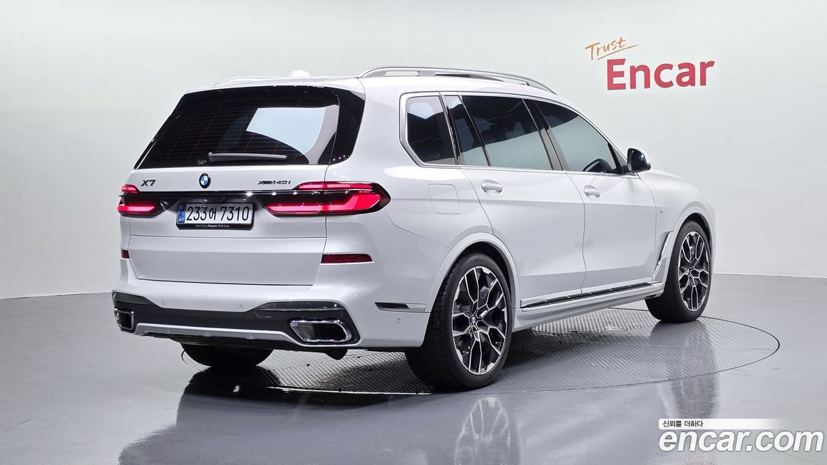 BMW X7 2024