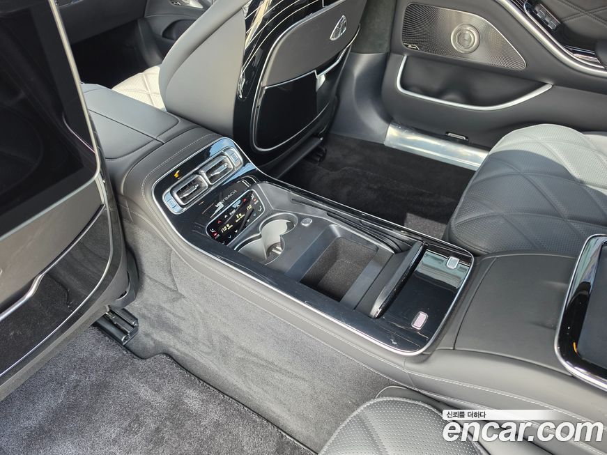Mercedes-Benz S-Class 2025