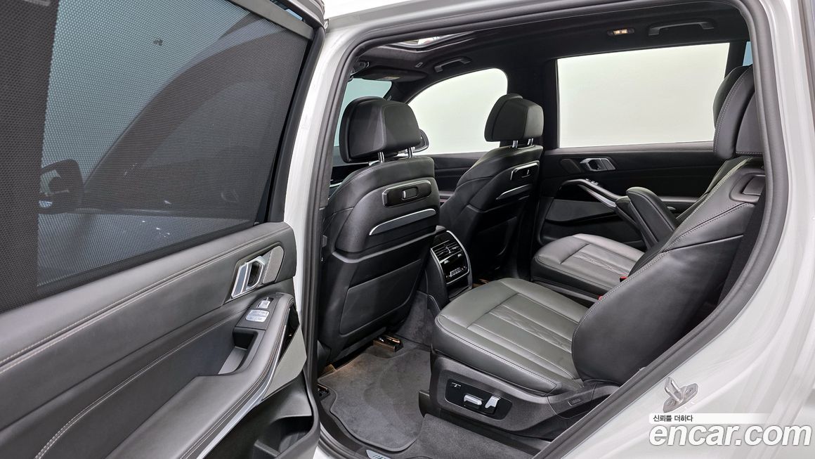 BMW X7 2024