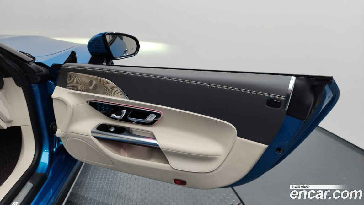 Mercedes-Benz SL-Class 2023