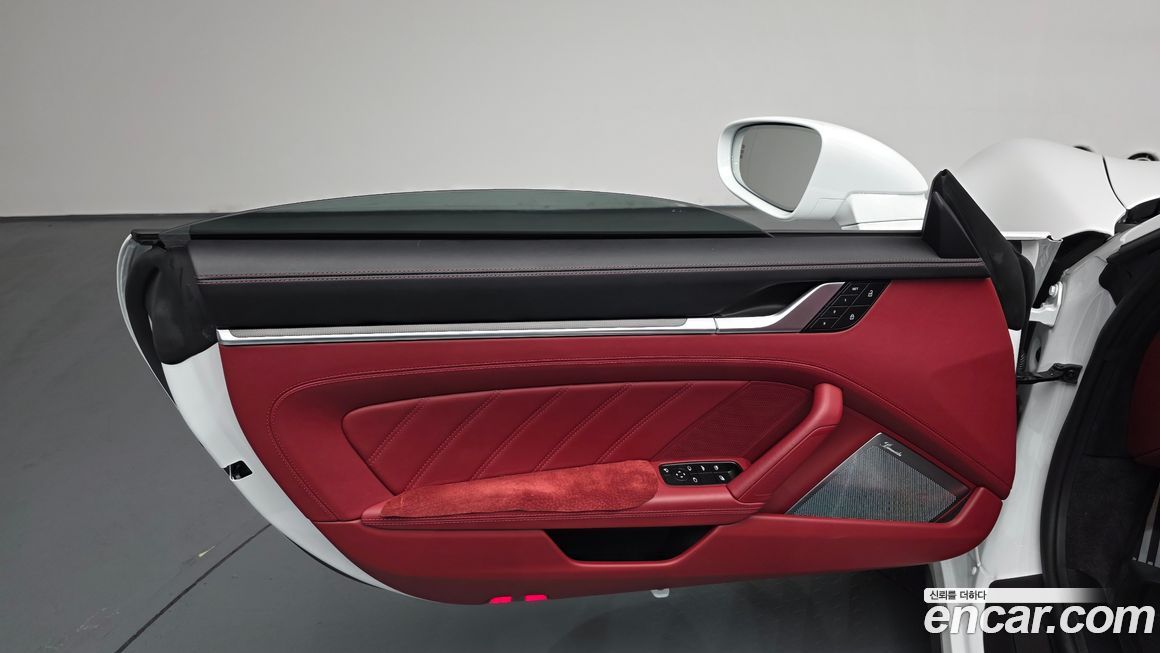 Porsche 911 2024