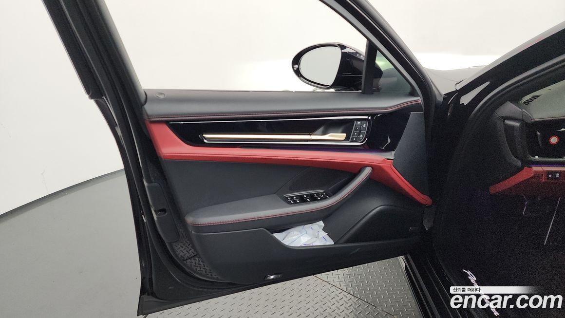 Porsche Panamera 2025