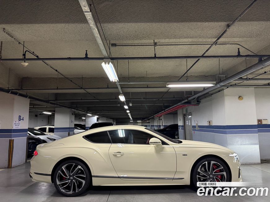 Bentley Continental 2025