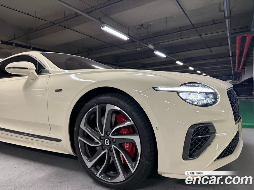 Bentley Continental 2025
