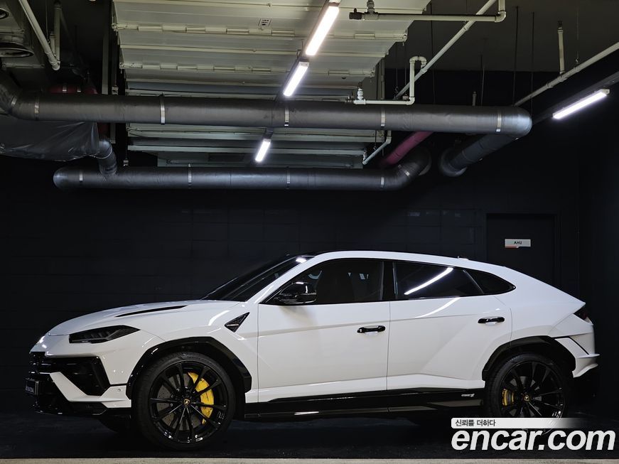 Lamborghini Urus 2023