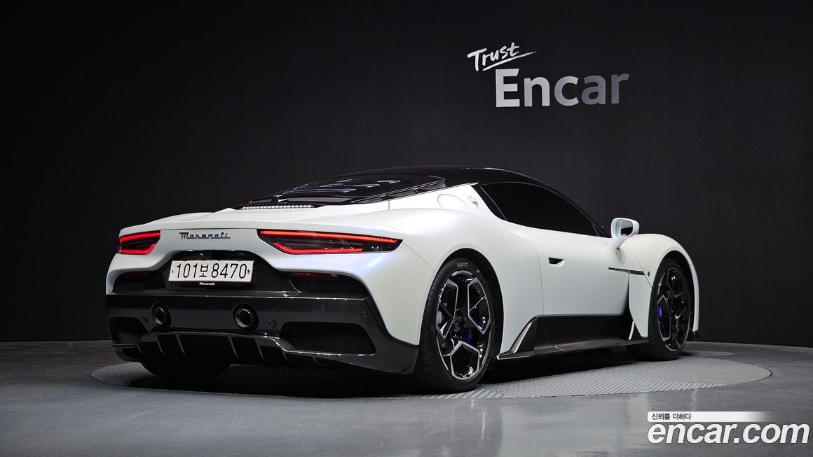 Maserati MC20 2022