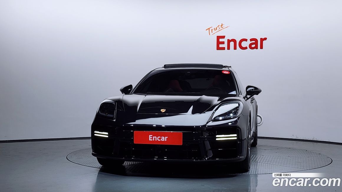 Porsche Panamera 2025