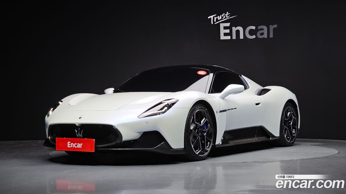 Maserati MC20 2022