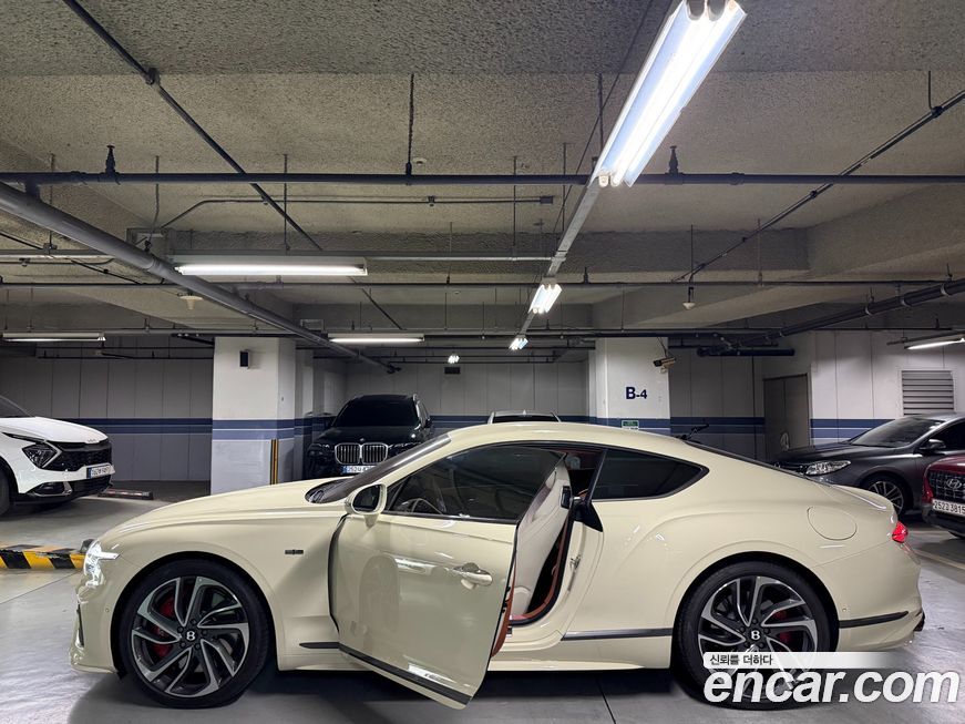 Bentley Continental 2025