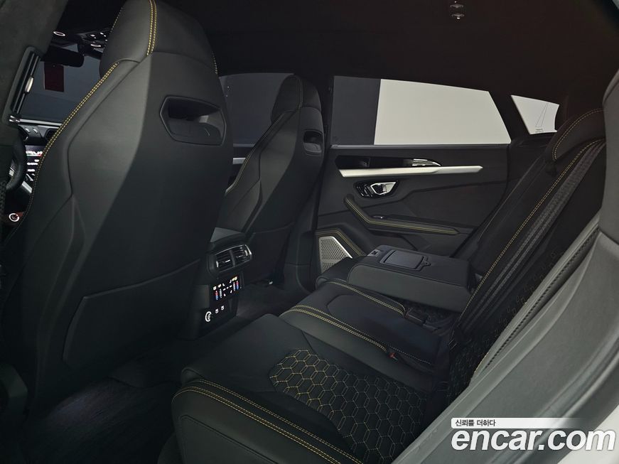 Lamborghini Urus 2023