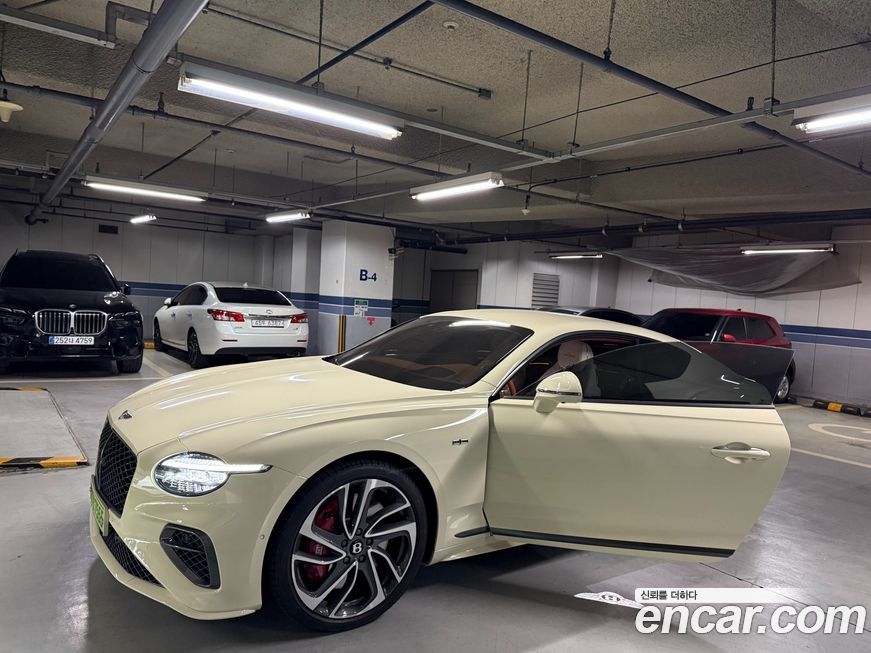 Bentley Continental 2025