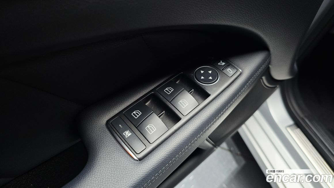 Mercedes-Benz CLS-Class 2013