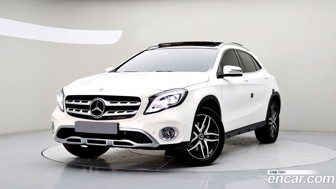Mercedes-Benz GLA-Class 2019