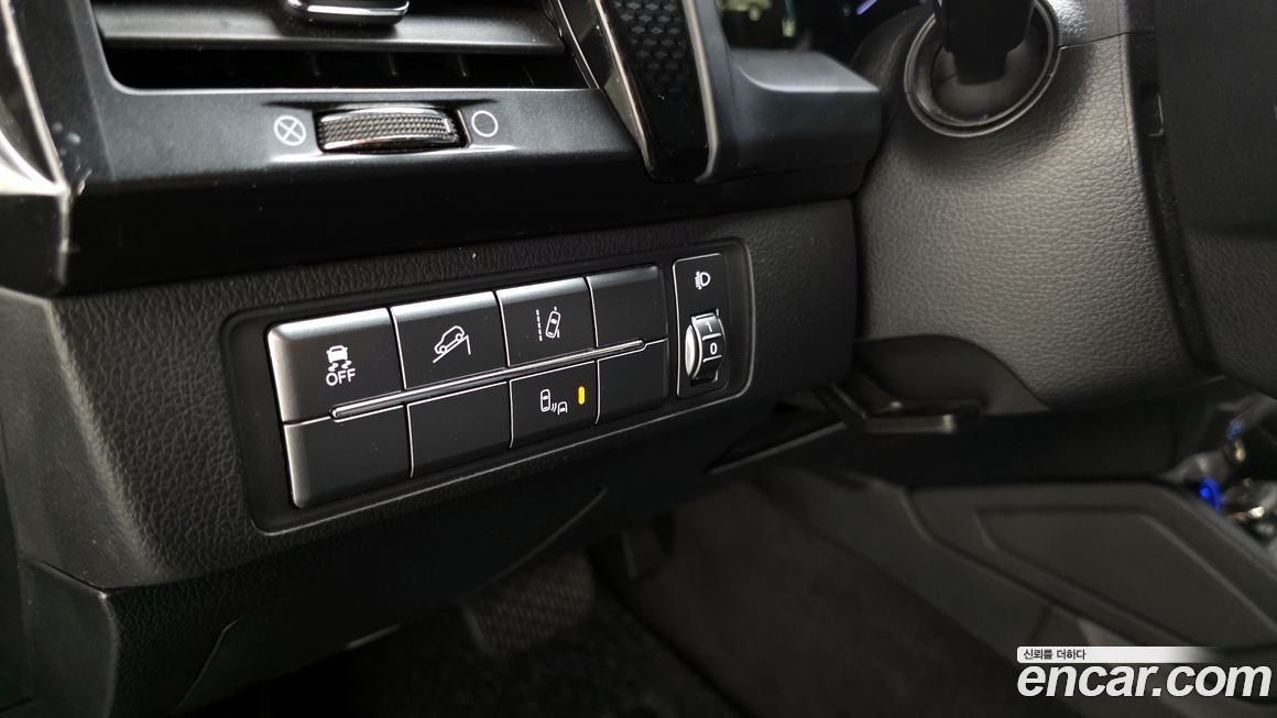 KG_Mobility_Ssangyong Rexton 2020