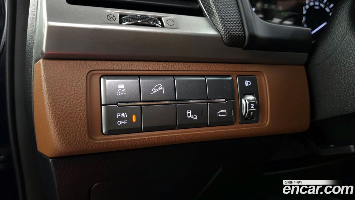 KG_Mobility_Ssangyong Rexton 2018