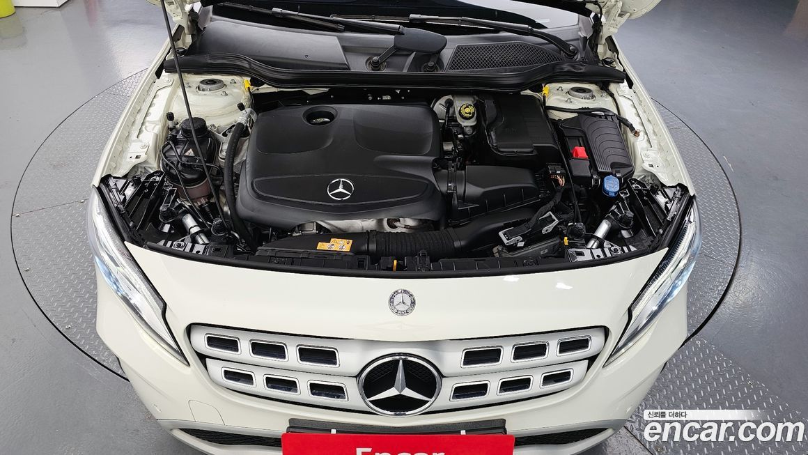 Mercedes-Benz GLA-Class 2018