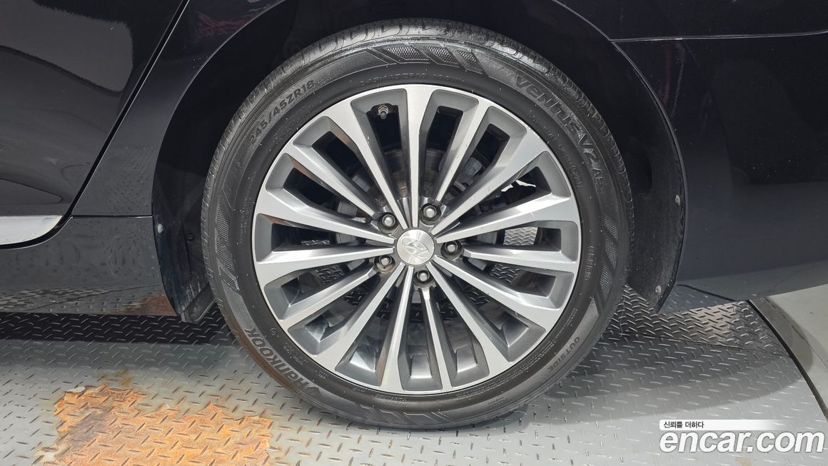 Hyundai Grandeur 2014