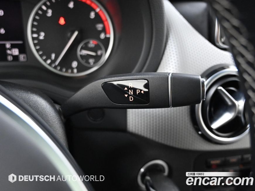 Mercedes-Benz B-Class 2013
